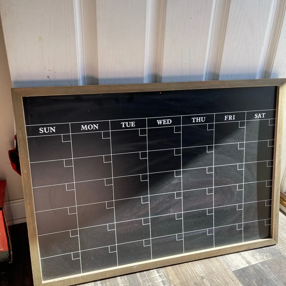 Gold and Black Minimalist Office Calendar